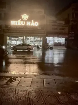 我去尋找金銀，卻不知道母親頭髮上的銀子，父親肩上的金色陽光