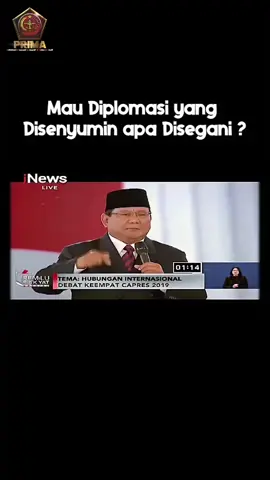 (Puspen TNI). Prajurit TNI menjadi barisan pembuka dalam rangka defile militer di gelaran Bastille Day 2025 yang digelar di kawasan Champs-Elysees, Paris pada Senin (14/7/2025). Ini merupakan kehormatan yang luar biasa bagi Indonesia karena tidak semua Negara mendapatkan kesempatan yang sama untuk bisa berpartisipasi di peringatan hari nasional Prancis atau Basille Day #tni