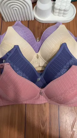Bra push up tanpa kawat paling nyaman!!  Busa nya tipis , adem dan gak bikin sesak .  Ready BIG size 🔥🔥  #brawanita#tanpakawat #braseamles #fyp #beseller🔥 #cupjumbo #fypindonesia #tiktokshop #underwearmurah #fyp #fyppppppppppppppppppppppp 