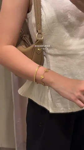oohh this combo! it’s so pretty ✨ nontarnish everyday bracelets #fyp #bracelet #banglebracelets #bangle #jewelry 