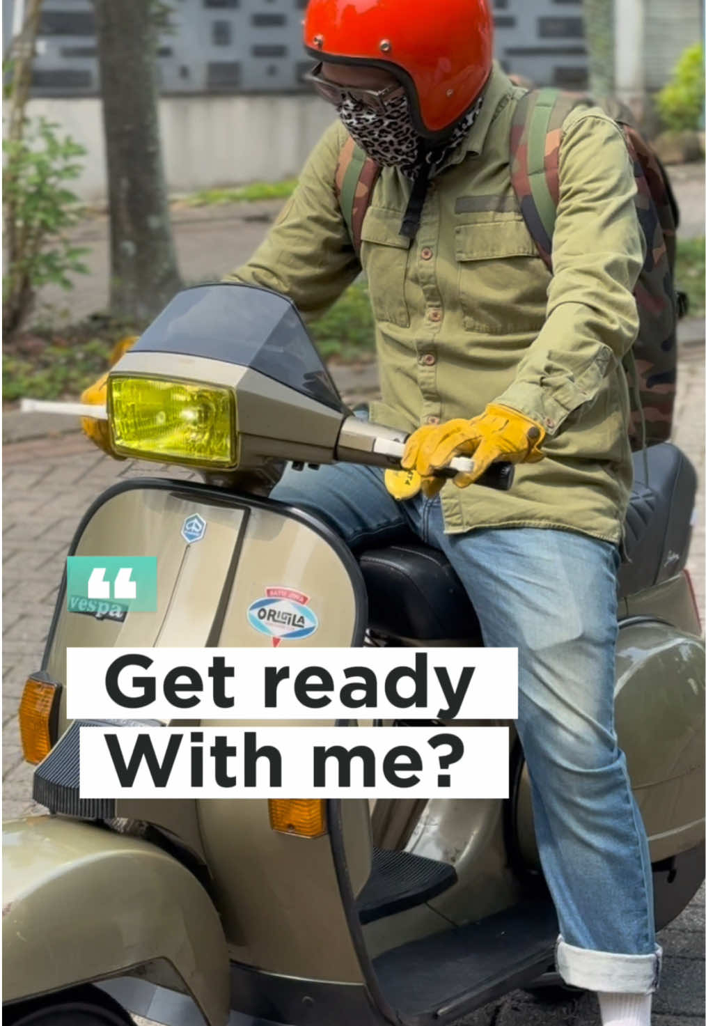Daily outfit, kadang paling ribet milih mau pake apa, tapi males yang ribet kalo lagi motoran..  #OOTD #outfittheday #vespa #vespaexcel150 #vespaexcel #piaggio #bervesparia 