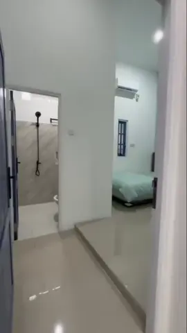 Hub: 083150536697 Fasilitas kamar dengan: Tipe AC Rp.12.000.000/Tahun Rp. 6.000.000/Semester Rp.1.400.000/Bulan  *Fasilitas Kamar* •Tv •Kasur •Lemari •Meja Belajar •Laundry •AC •Kulkas •Dapur Pribadi •Kamar Mandi di dalam •free wifi •Air+Listrik udah  include dari kami •cctv 24 jam •security 24 jam •Parkir aman *Tipe Non AC* Rp.10.000.000/Tahun Rp. 5.000.000/Semester Rp.1.100.000/Bulan *Fasilitas Kamar* •Wifi •Kasur •Lemari •Meja Belajar •kipas angin •Dapur Umum •Kamar Mandi di dalam •Air+listrik sudah include dari kami  •Parkir aman