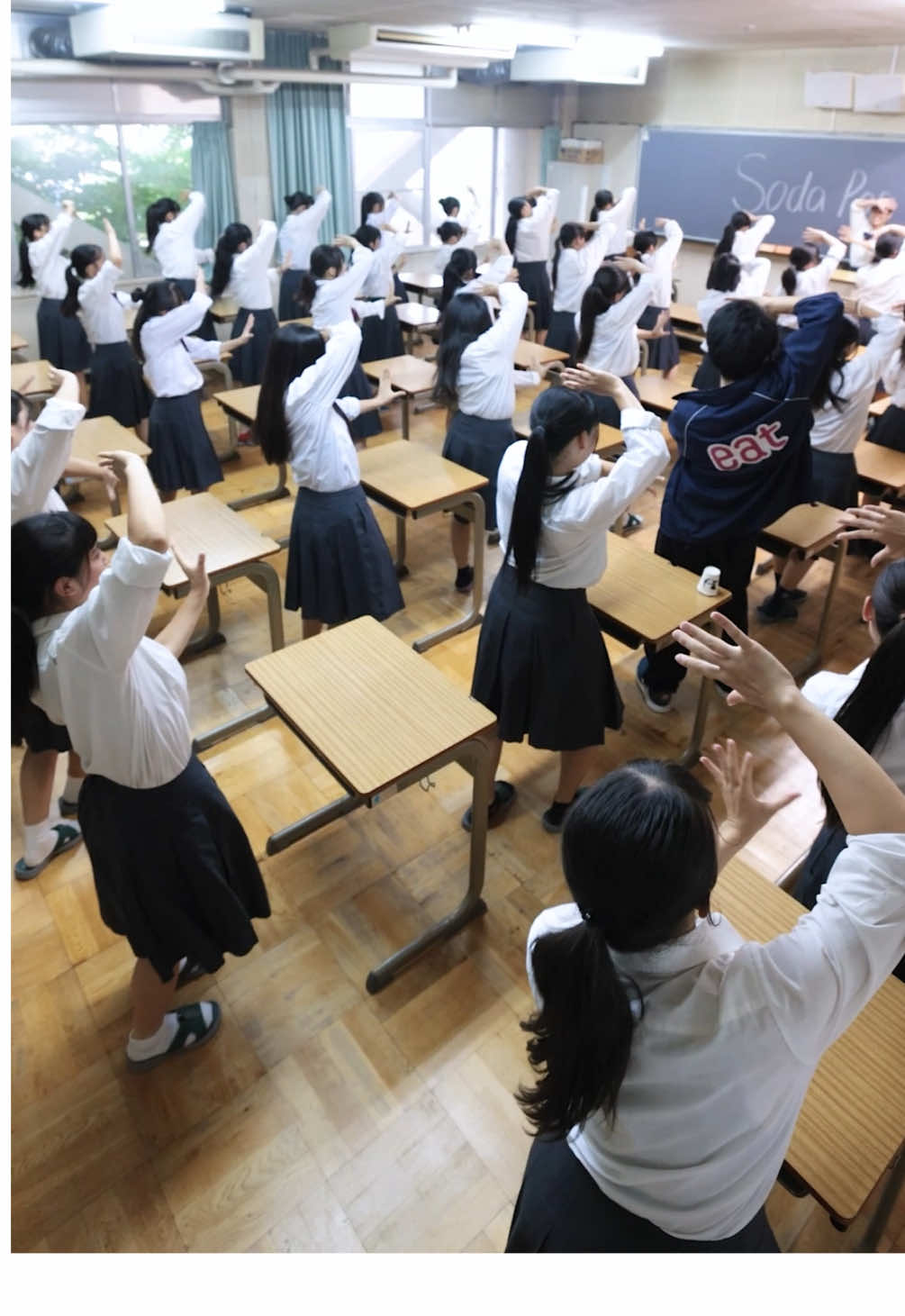 #SODAPOP かかったら#踊ってしまう#愛媛の背中男 with#k_jack dc @KEVIN WOO 케빈 ケビン 