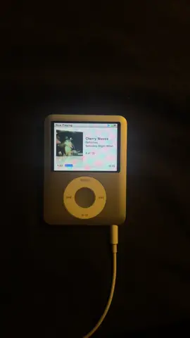 #deftones #cherrywaves #music #ipod #fyp 