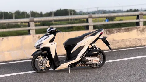 Muốn tô cho em một cuộc sống màu hồng nhưng trong tay anh chỉ có bút chì😊#vario150 #fanvario #vario150độkiểng #click150i #xuhuong2025 #xuhuong #70tâyninh 