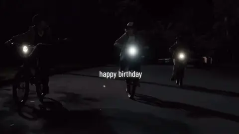 Hoje fazem 9 anos desde que foi lançada a primeira temporada de Stranger Things. e eu amo essa série maravilhosa perfeita #strangerthings#strangerthings5temporada#fouryou #foruyou 