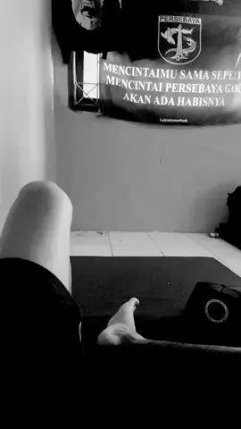 cinta yg tak pernah jadi mantan hanyalah mencintai PERSEBAYA#bonek #1927 #persebayafans 