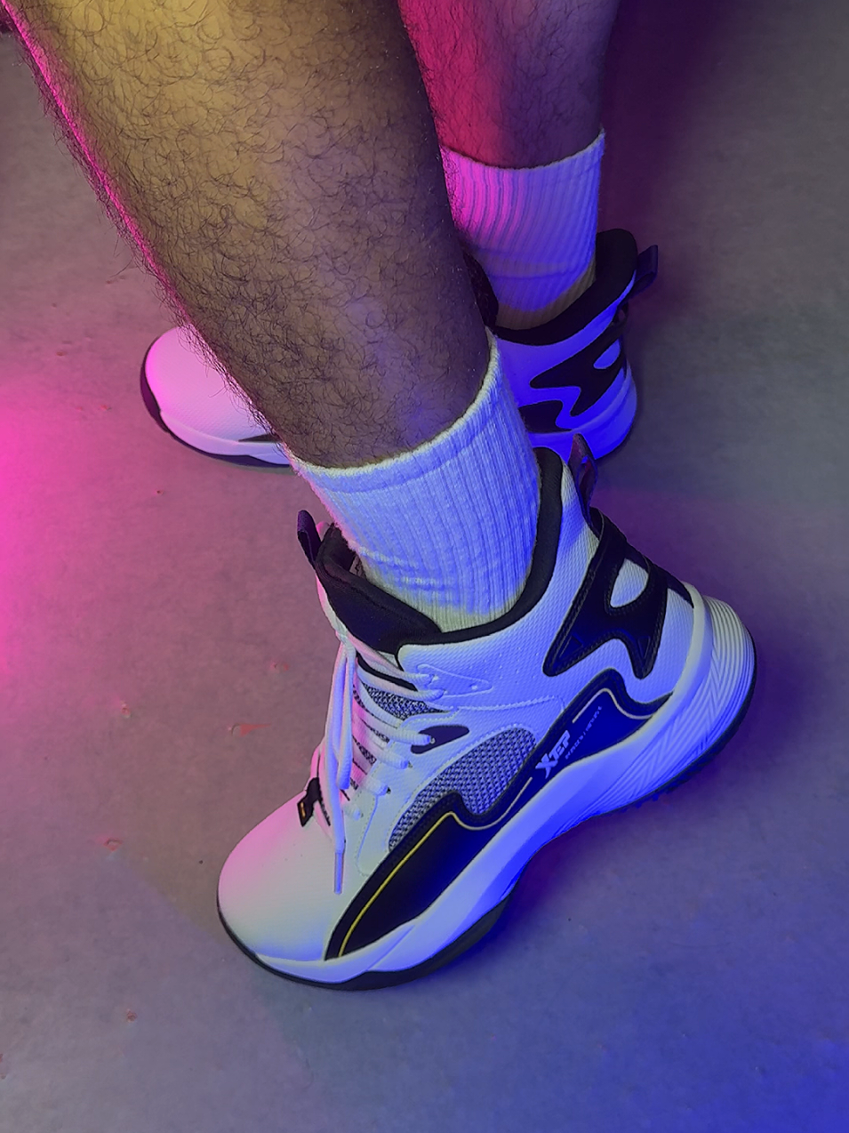 Original XTEP Basketball Shoes mga gar! Solid sa ingay, kapit, at gaan ilaro. #xtep #xtepbasketballshoes #xtepshoes #basketball #shoes #highcutbasketballshoes #basketballshoes #fyp #original #trending 