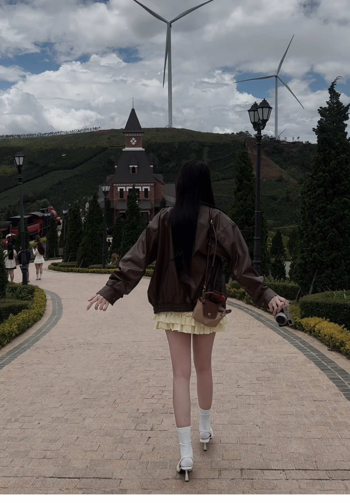 Nghe nói chỗ này đẹp lắm, cho đến khi mình được trải nghiệm⛰️💐🤍 #xuhuongtiktok #viralvideo #trip #dalat #eurogardencaudat #xuhuong #fypシ 