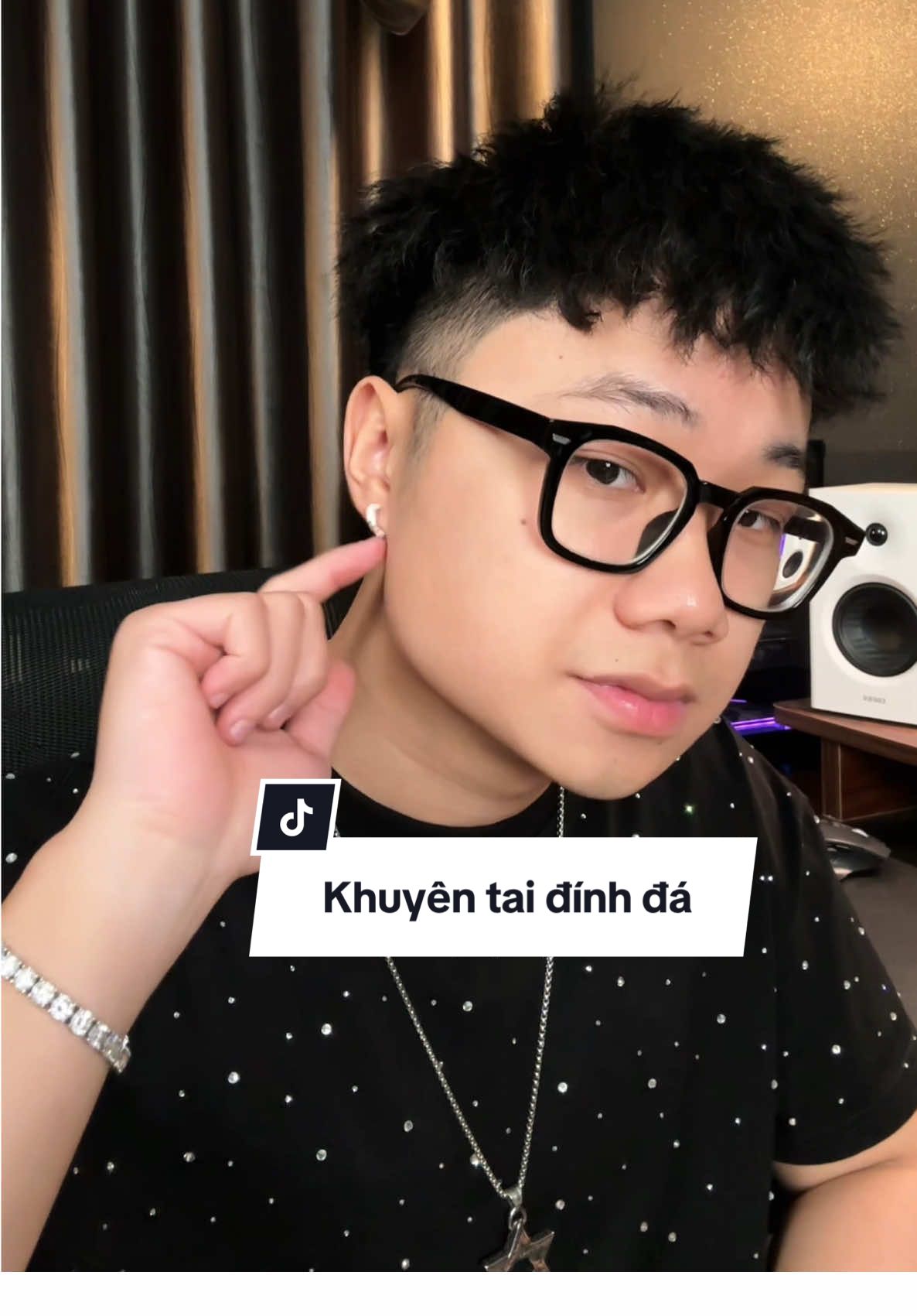 Đến Anh Tú Atus cũng đeo mấy cái dạng như này thì ae cứ tự tin mà chơi thôi #met65lendo 