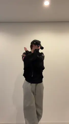 BOOM BASH／ONE Ｎ’ ONLY踊ってみた！めっちゃ難しい😵#志賀李玖#踊ってみた @ONE N' ONLY/ワンエンオンリー 