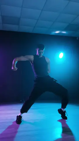 смотри не лопни 💜🩵 #элеткро #электродэнс #танцы #тектоник #electrodance 