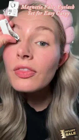 Reusable Magnetic Eyelashes with Applicator