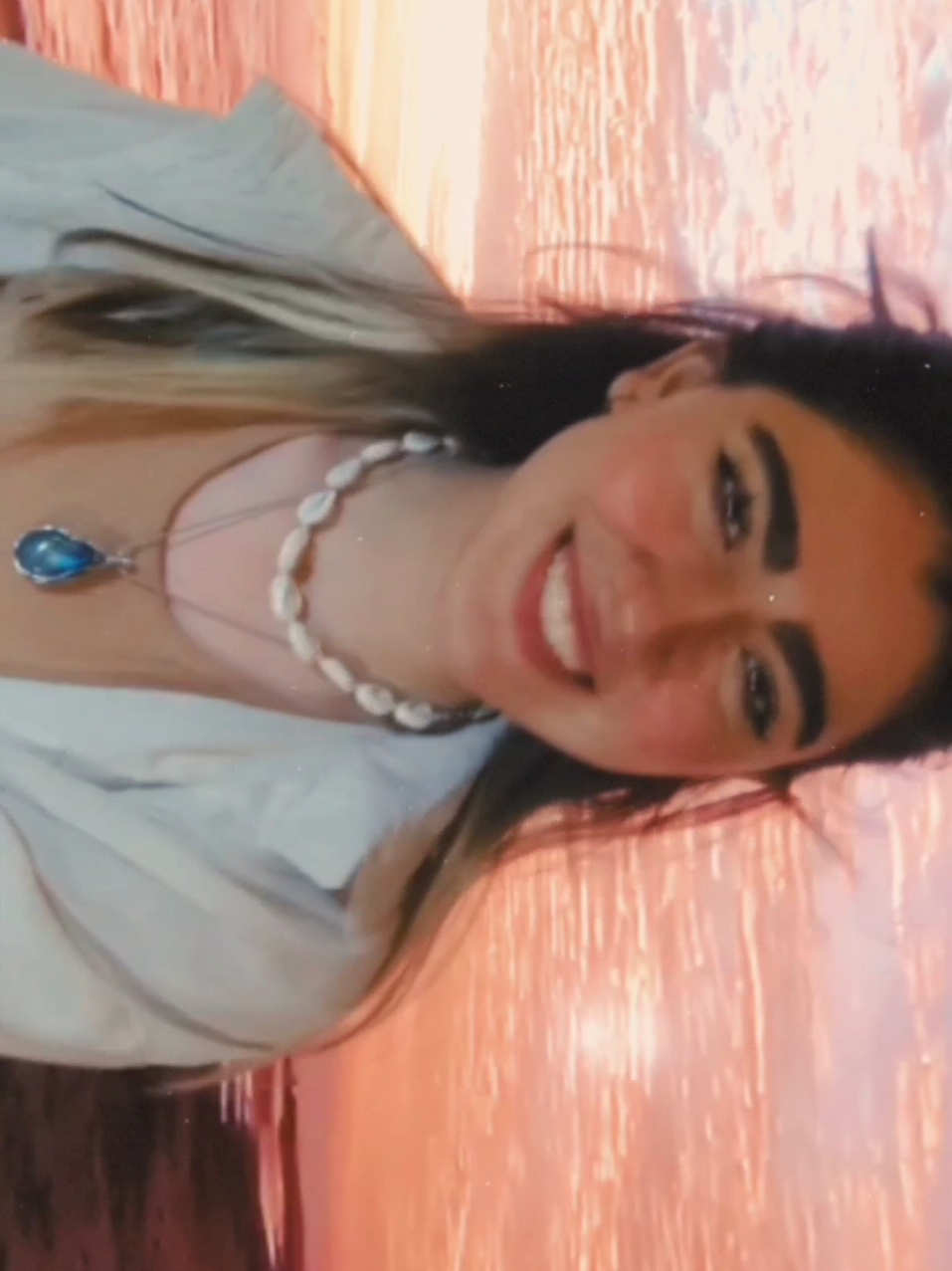 🇮🇷or🇪🇸??! #موزیک #فوريو #singing #spanish #ساحل #دریا 