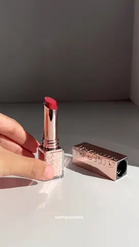 pigment sangat ye !! tak keringkan bibir pun ❤️ #otwoo #otwoosatinlipsitck #otwootintedlipbalm 