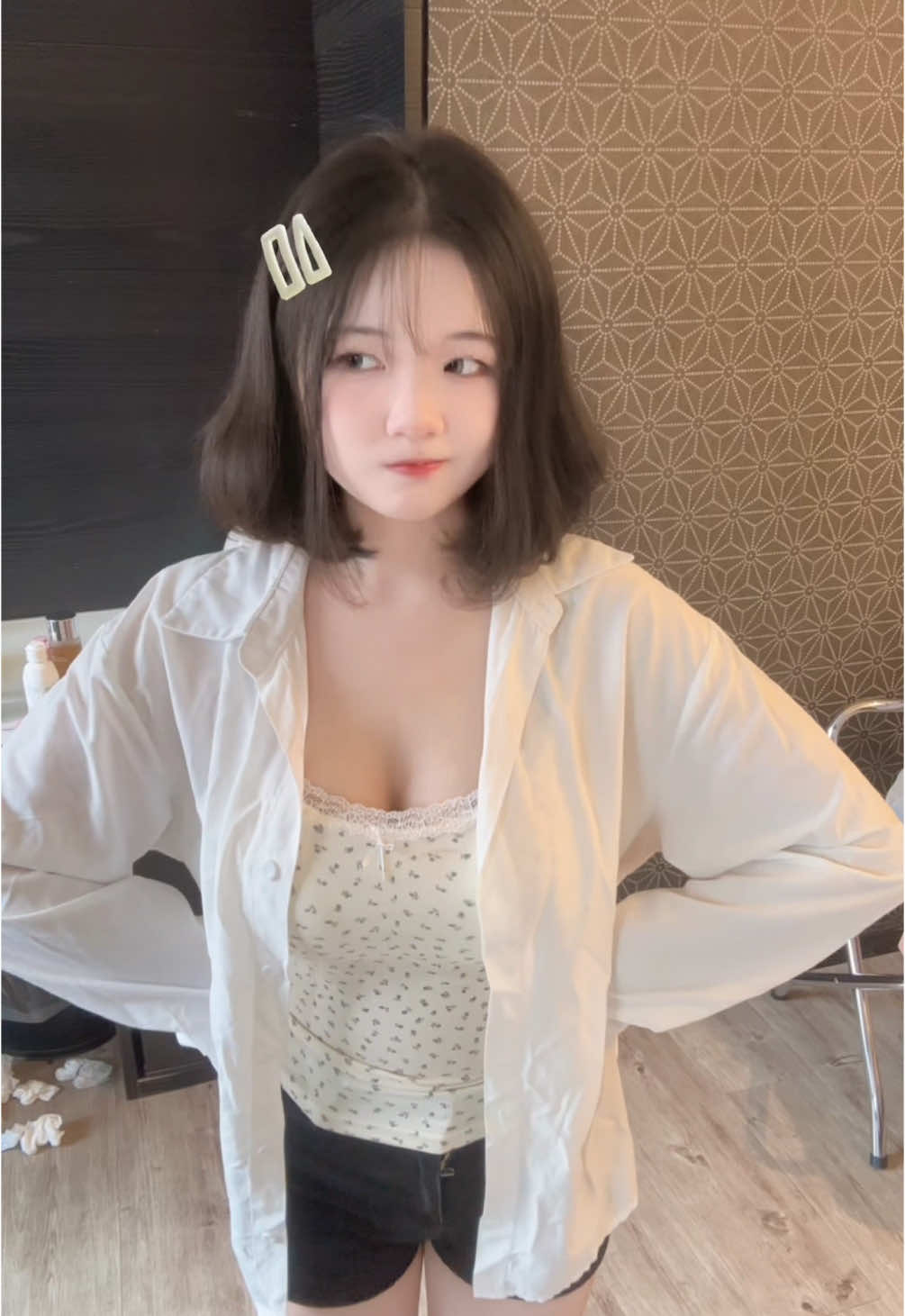 後面好多衛生紙