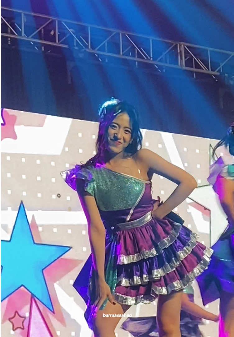 Fancam Danella - seventeen at All in Tour Surabaya JKT48 @danella @DENALIZE #denajkt48 #danellajkt48 #fypjkt48 #jkt48newera 