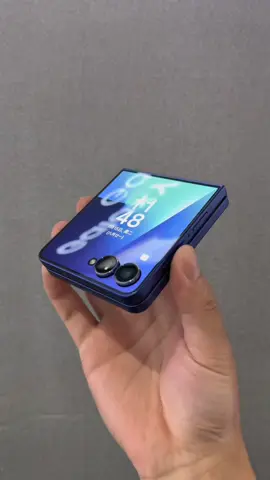 Samsung Galaxy Z Flip 7 #samsung #samsunggalaxyzflip7 #smartphone #Tech #xuhuong 