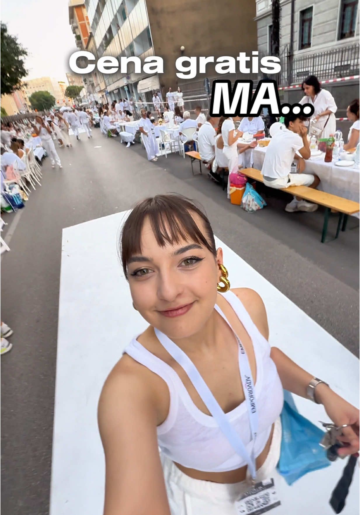 Parteciperesti o troppo sbatti? 🤪#udine #cenainbianco #dipuntoinbianco #totalwhite #flashmob #evento #fvg 