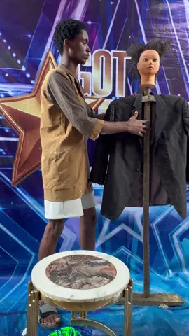 Omg 😱 how was he able to change 70years old man to plantain on mannequin 😱🤯#americangottalent #britainsgottalent #simoncowell #simon #sofiavergara #sofia #goviral #liltagecreator 