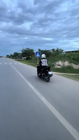 bat view os🥲                                           #click125i #viral #view #fyp #cambodia 