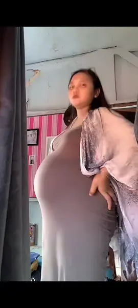 Bumil cantik😍🥰 #bumilcantik #bumilmuda #bumilbesar #pecintabumil #bumilhappy #9bulan #hamilkembar #galeribumil #bumilsehatbayisehat🤰♥️😘😘 #fypage #xyzabc #fyp #viralvideo #pregnant #twinsbaby 
