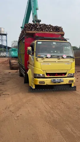 Singkong balap#stylejambi🥵🤙🏻 #trukmaniaindonesia #foryoupage #lewatberanda #singkongbalap🤙 