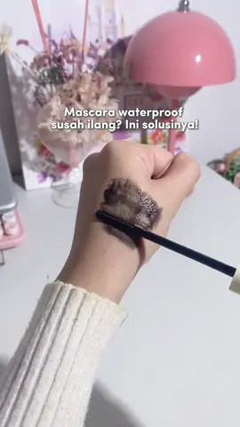 Sekali swipe, langsung bersih~ 👀 Tanpa perih, tanpa ribet #mascararemoval #bnb #pembersihmascara #mascara 