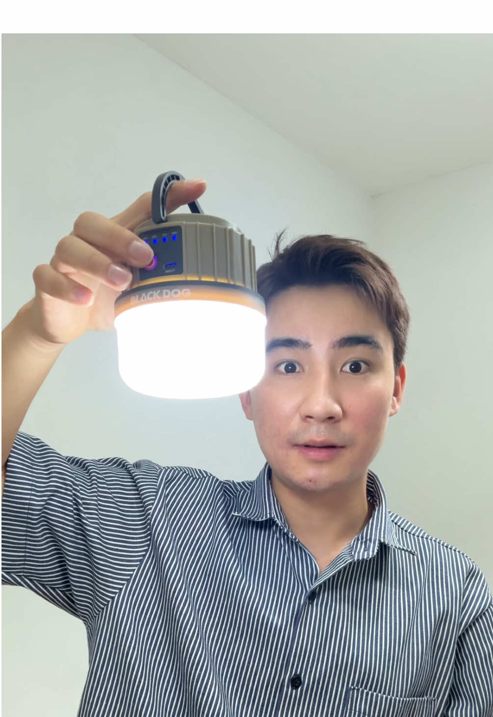 ไฟแคมปิ้ง ชาร์จไฟเข้ากับแสงแดดได้ และเป็นไฟฉายได้ในตัว #ไ#ไฟตั้งแค้มป์ต#ตั้งแค้มป์ต#ตั้งแคมป์ไ#ไฟแคมป์ปิ้งแ#แคมปิ้งt#tiktokป้ายยา