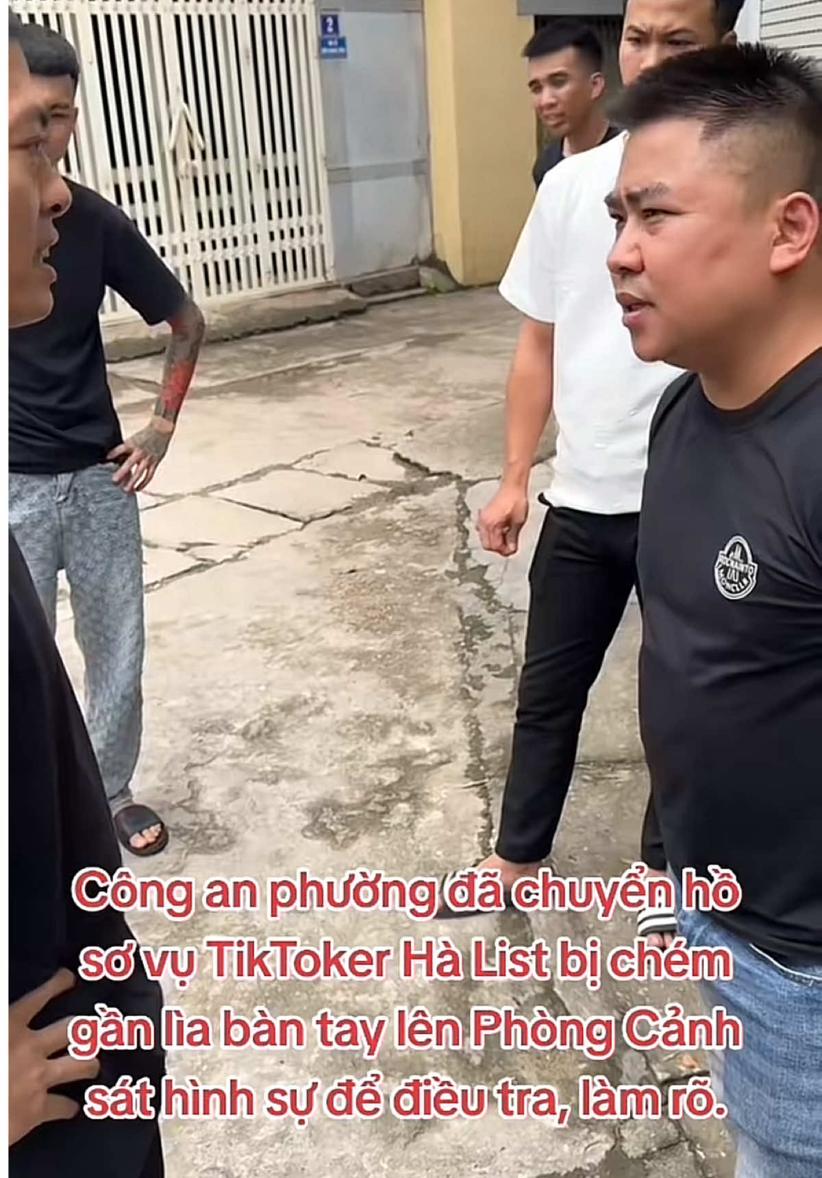 Công an phường đã chuyển hồ sơ vụ Tik Toker Hà List bị chém gần lìa bàn tay lên Phòng Cảnh sát hình sự để điều tra, làm rõ. #MLBB #MLBBXDOMIXI #MLBBDinoPlanet #MLBBALLSTAR #xuhuong 