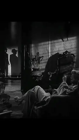 Double Indemnity Unwrap + edit #doubleindemnity #billywilder #barbarastanwyck #noir #oldhollywood #cinemaclassic #letterboxd #fyp #criterioncollection #physicalmedia #4k #bluray #blackandwhite #film #classicfilm #filmtok #cinema #cinephile #filmlover #movielover 