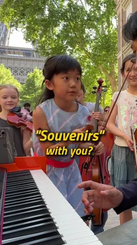 Wait for it… 🥹❤️❤️ @Doudou  Go listen to my new song “Souvenirs” 🥹🫶 #piano #violin #streetperformance 