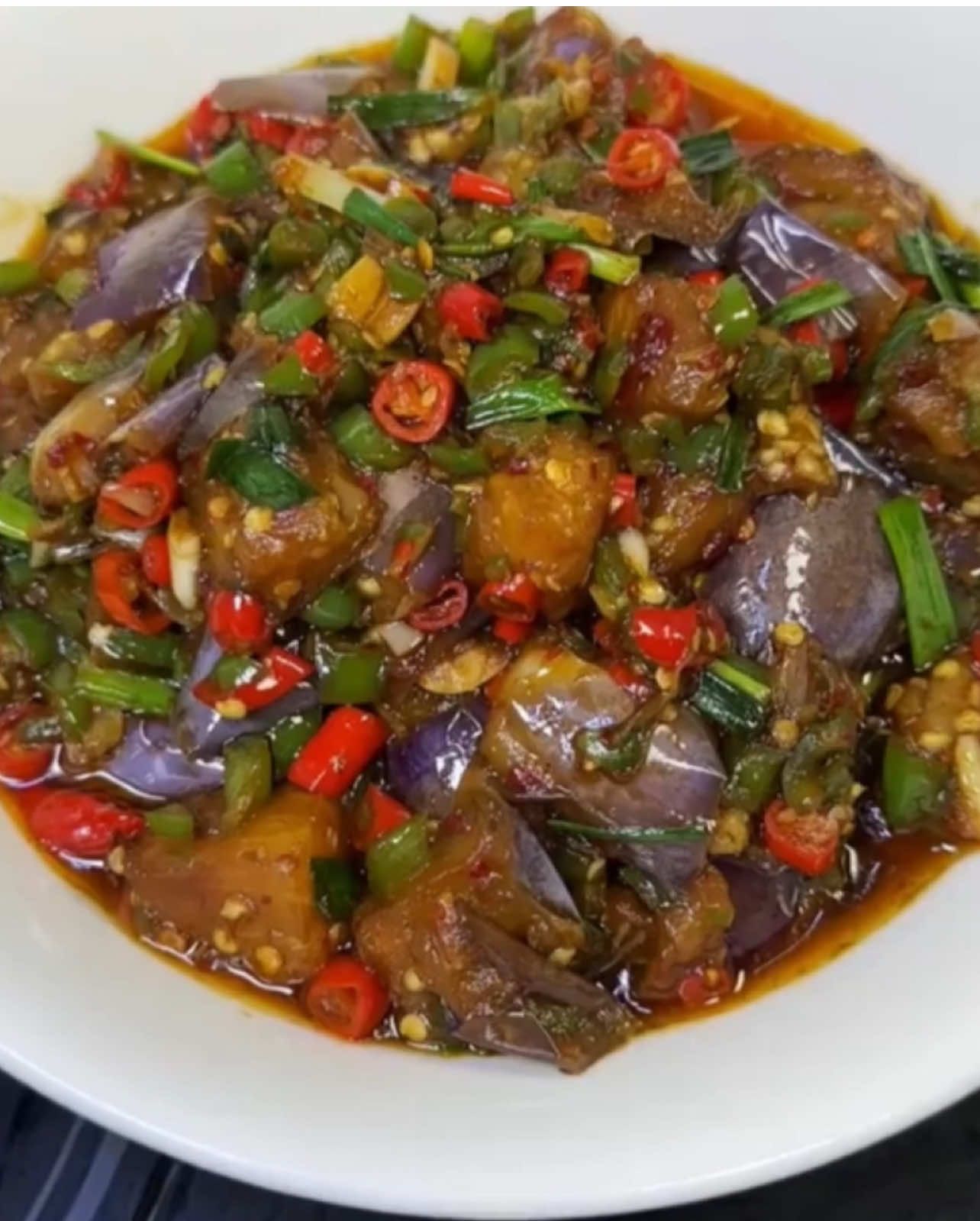 #ခရမ်းသီးအိုးကပ် #yummyrecipe #foodies #tiktokviral #homemadefood #tastyrecipes #fypシ゚viral #foryou #asianfood #spicy #vegan #သက်သတ်လွတ် 