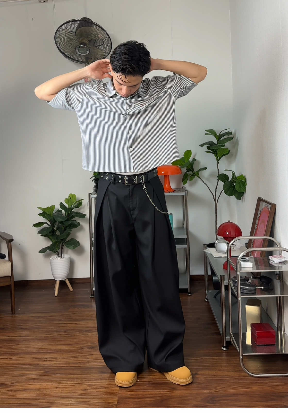 y2k belt with baggy pants🔥 #fyp #belt #y2k #baggypants #outfitideas #menoutfit 