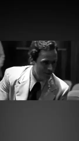 💔💔💔#foryoupage #تيد_باندي #قاتل #sherlockholmes  #kkndesapenari 