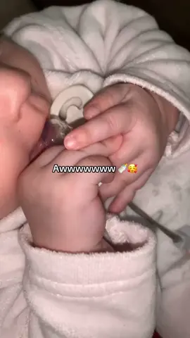Awwwwww 🍼🥰 . . . . . .@Nosi @Wissal🍉 @Umida #baby #babyboy #babylove #loveyou #capcut_edit #explore #explorer #foryoupage❤️❤️ #foryour 