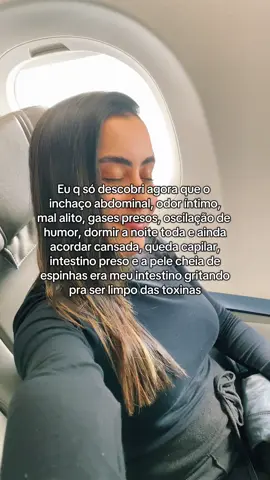 Dica de amiga: Desintoxicar o intestino, vai te fazer um bem q nem imaginaa❤️ #intestinopreso #shotmatinal #corpoinflamado #inchaço #prisãodeventre #estufamento 