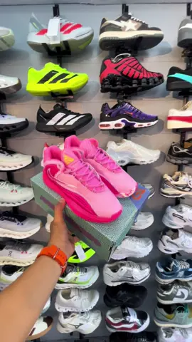 #creatorsearchinsights  Freak 7  facebook: Razan sneakers #fyou  #viral  #trend  #fyoupage 