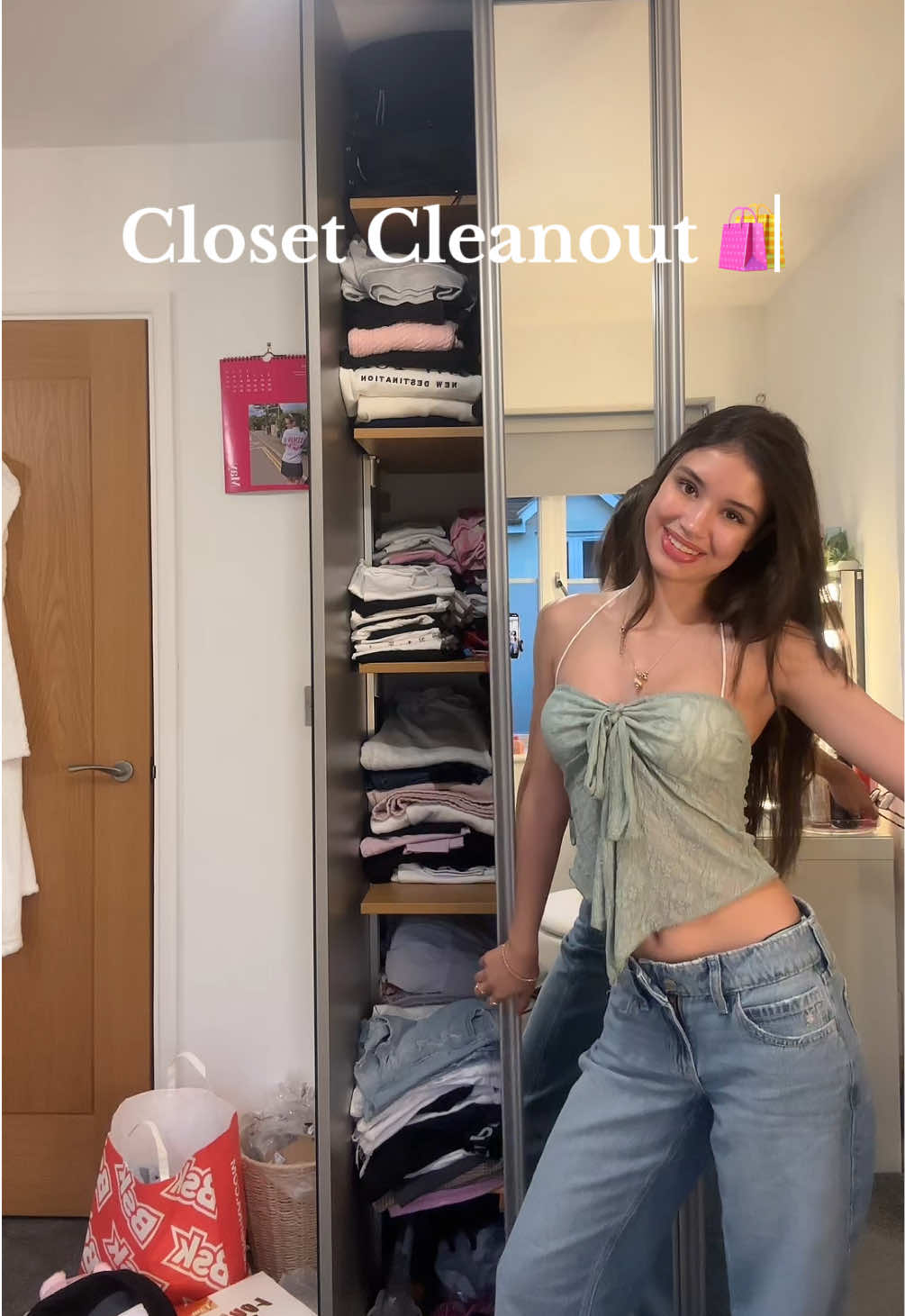 Pls tell me if I made the right decisions before I put these on vinted 🙈 #closet #closetcleanout #clothes #girly #shopping 