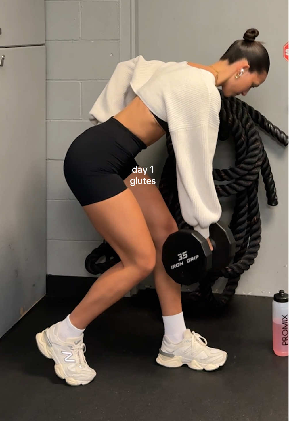 for a full week of workouts following this split, head to the link in my bio 🤍  #workout #workoutmotivation #workoutchallenge #workouts #dumbbellworkout 