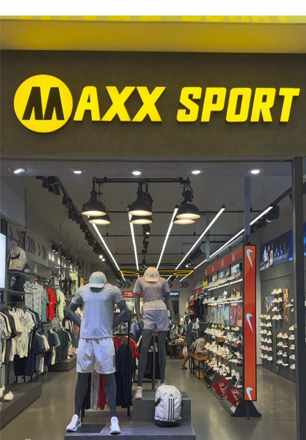 ✨ Phong cách không chỉ nằm ở gu, mà còn ở lựa chọn Tại Maxx Sport – Tầng 1 Vincom Thanh Hoá, mỗi đôi giày, mỗi chiếc áo đều là tuyên ngôn cá tính. 🔥 Sản phẩm chính hãng – Không gian mua sắm hiện đại – Ưu đãi hấp dẫn mỗi tuần! 📍Ghé ngay để trải nghiệm! #Vincom #VietMalliday  #VincomPlazaThanhHoa #maxxsport #xuhuongtiktok 