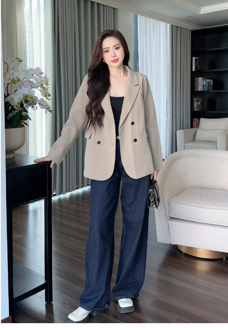 Áo khoác blazer form rộng công sở Lachi #lachisang #aoblazernu #aoblazerformrong #aoblazer2lop #thoitrangcongso #xuhuong #fyp 