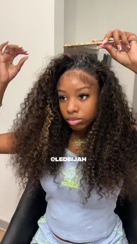this half wig did the job! the highlights and the curl pattern definitely ate down 🥹🤩 @Wavymy hair  #flipoverquickweave 