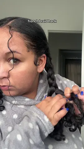 French Braid Hack for us that’s still learning #frenchbraid #frenchbraidtutorial #hairhack #naturalhair #curlyhairtutorial #naturalhairstyles #naturalhairtiktok #hair #hairtok #backtoschoolhairstyles 