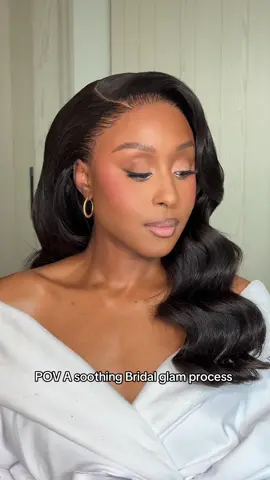 A soothing Bridal glam process on My bride Chandail ✨✨✨ Hair styled by @ARTHURHAIR  #fyptoronto #torontomakeupartist #zainabazeez #gtamakeupartist 