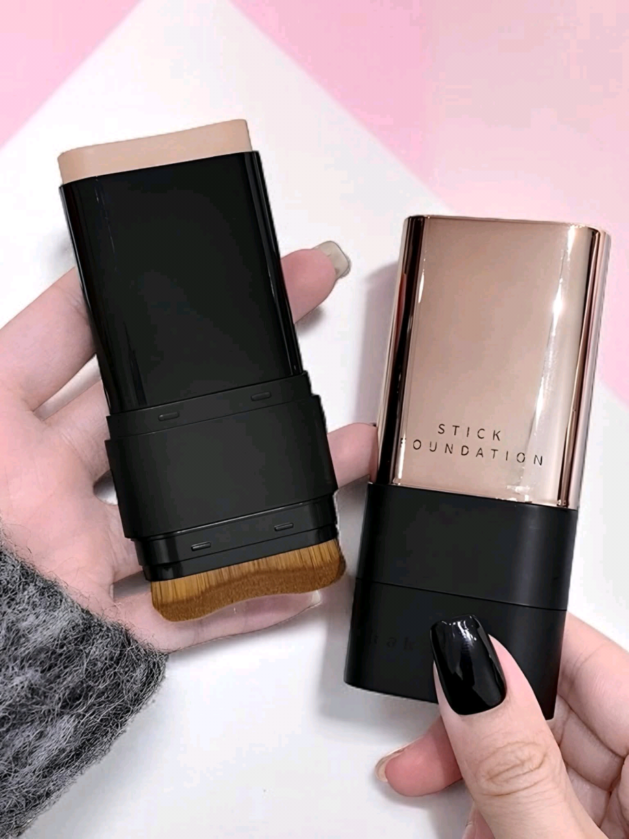 𝗡𝗲𝘄 𝗔𝗿𝗿𝗶𝘃𝗮𝗹 🥰 𝗞𝗔𝗞𝗔𝗦𝗛𝗢𝗪 𝗙𝗼𝘂𝗻𝗱𝗮𝘁𝗶𝗼𝗻 𝗦𝘁𝗶𝗰𝗸 🎁 In stock ❤️ কেন নিবেন Kakashow Stick Foundation? 🤔 👉ক্রিমি টেক্সচার – সহজে ব্লেন্ড হয় 👉 ফুল কাভারেজ – দাগ, ব্রণ ও কালচে দাগ লুকিয়ে ফেলে 👉 ম্যাট ফিনিশ – স্কিন দেখায় স্মুথ ও তেলমুক্ত 👉অন-দ্য-গো মেকআপের জন্য পারফেক্ট 👉 সব ধরনের স্কিনে ব্যবহারযোগ্য ব্যবহার করুন যেকোনো সময় – অফিস, পার্টি বা ডেইলি লুকে আপনার সৌন্দর্যকে করুন আরও উজ্জ্বল, আরও আত্মবিশ্বাসী –  আজই অর্ডার করুন! স্টক সীমিত! #stickfoundation #kakashow #kakashowstickfoundatin #makeup #beigemakeup #fullcoveragefoundation  #beautycarebangladesh 