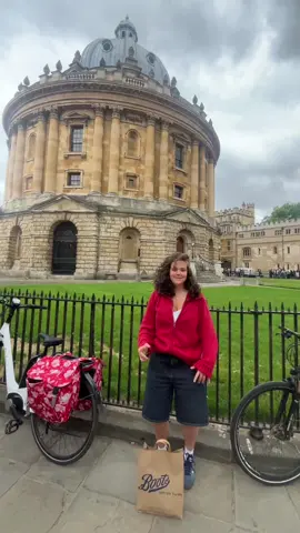 baddies r back @Mair 😼🫦😼🫦😼#oxford 