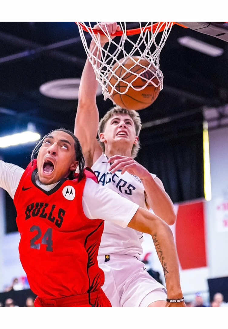 This dunk is wild 😂😂