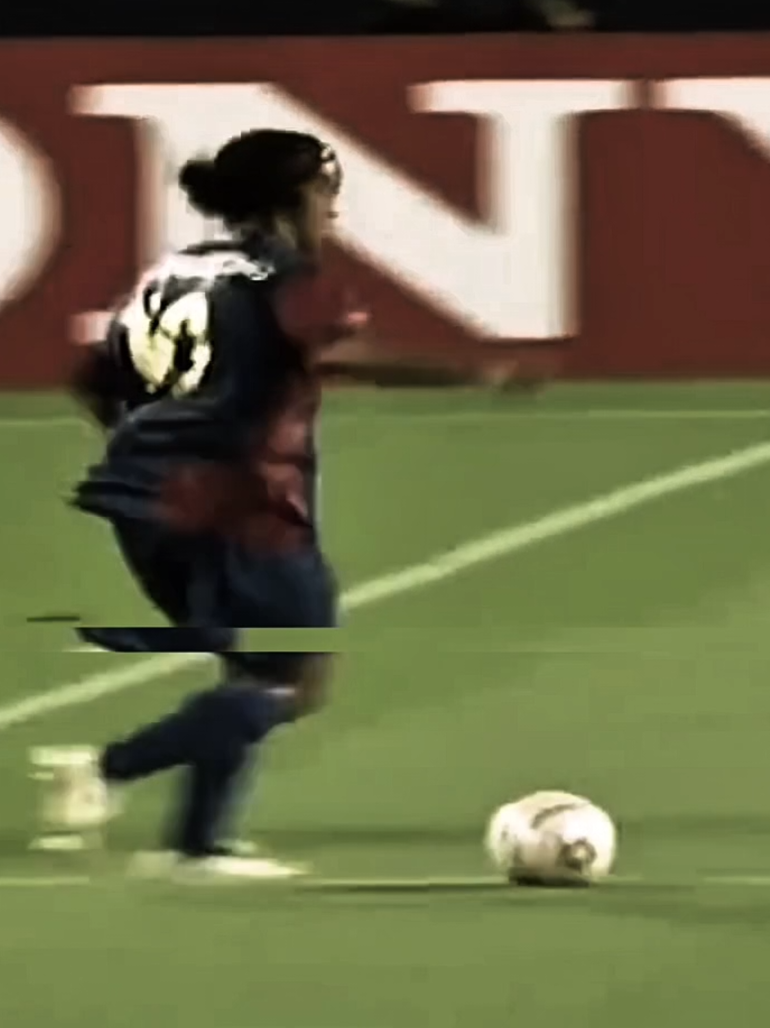 Ronaldinho Prime 🔥🔥🇧🇷#ronaldinho #skills #edit #phonk #football #footballtiktok #futbol⚽️ #edit #fy #barcelona 