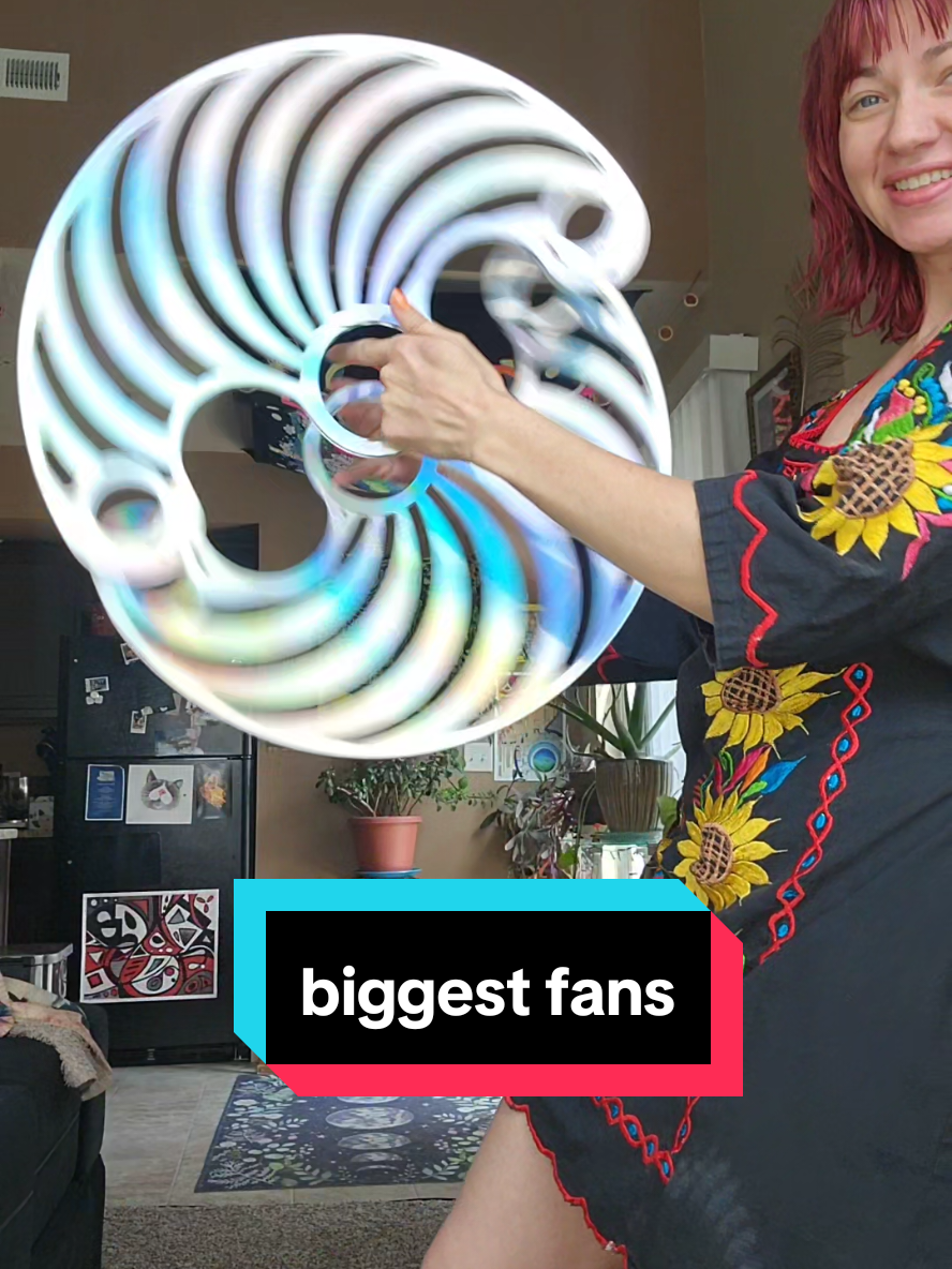 the biggest spin fans Ive used! #fanaticzshop #spinfans #flowarts 